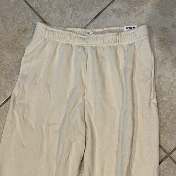 NWT! Victoria’s Secret Pink Ivy Fleece Relaxed Campus Joggers Sweatpants L - Picture 4 of 7